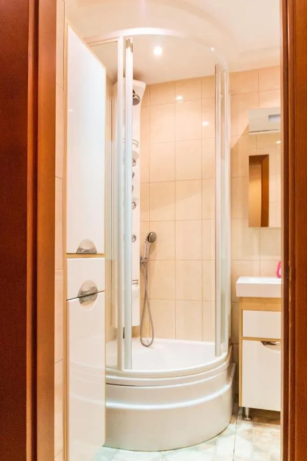 Apartamento Рыбальская 8 Kiev